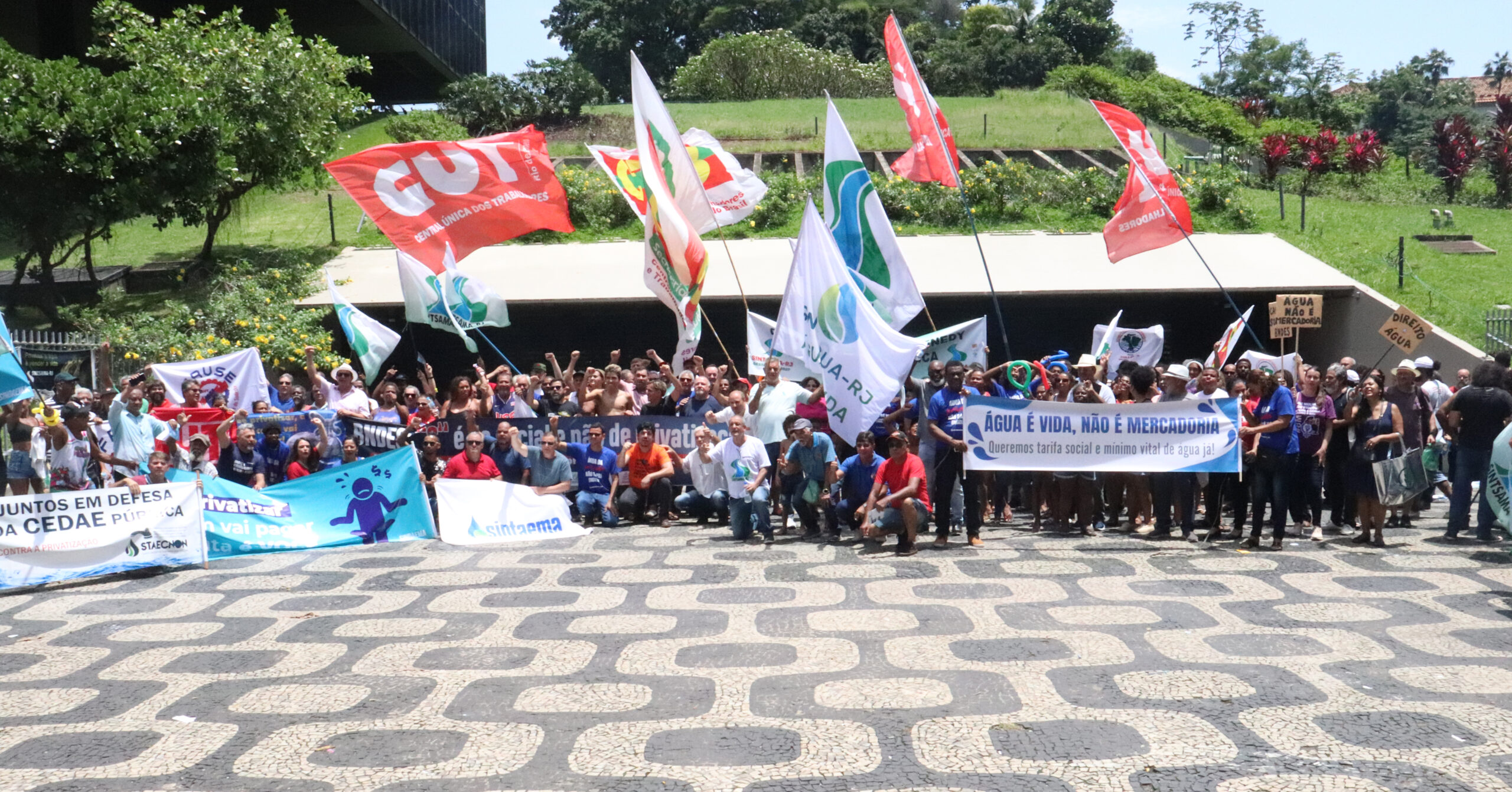 Entidades que defendem os trabalhadores de todo o Brasil realizam manifestação em Defesa do Saneamento Público: Água é Vida, Não Mercadoria